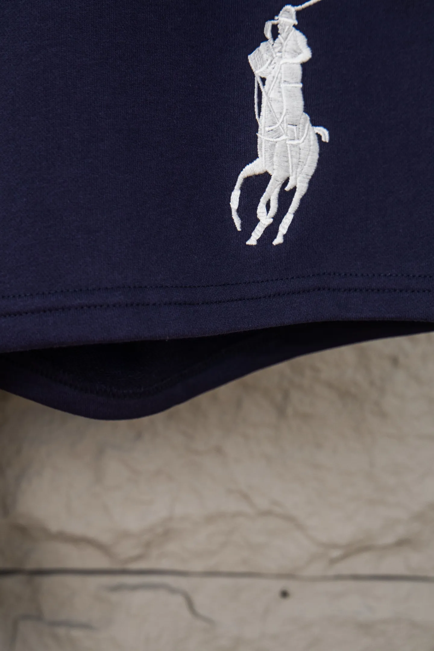 P140 Ralph Lauren/Ralph Lauren basic pony embroidered logo shorts for men and women, pure cotton fabric, easier to wear, more comfortable and less bulky than ordinary fabrics, threaded and dyed, classic pony embroidered logo, cross stitching details on the neckline, three-needle and five-thread workmanship throughout the body, complete accessories, how to wear any style, easy to control, casual matching, full of design, simple and must-have style! Color: Black White Navy Gray Size: S-XL